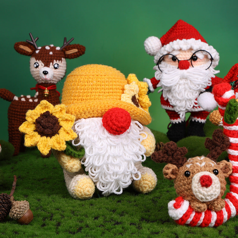 Cozy Christmas Crochet DIY Kit – Santa & Snowman Handmade Craft Set with Video Tutorial